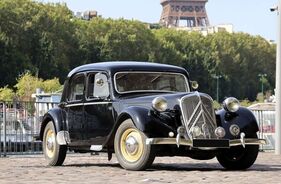 Citroën Traction 15 Six D (1949) - als Lot 031 angeboten an der Artcurial Sur les Champs Versteigerung am 22. Oktober 2023