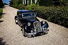 Citroën Traction 15/Six saloon (1951) - Lot 060 at the Artcurial Musée Automobile du Château de Vernon auction 2025