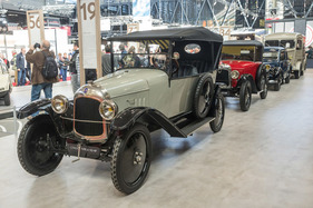 Bild Citroën Type A 10 HP (1919) - frühes Modell der Marke - Rétromobile Paris 2019