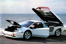 Cizeta V 16 T (1989) - alles offen - Abbildung in der Verkaufsbroschüre