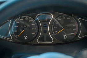 Cizeta V16 T (1993) - Tacho bis 390 km/h, roter Bereich des Drehzahlmessers ab 7500 Umdrehungen