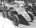 Claveau 7 CV Torpédo Sport (1926) – hebt sich auf dem Pariser Salon 1926 formal sehr deutlich von seinen Nachbarn ab