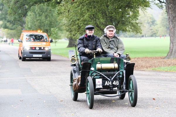 Clement-Panhard Two-seater (1900) - at the Bonhams London to Brighton Veteran Car Run 2014