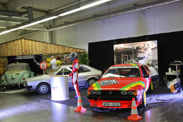 Clubstand der Scirocco-Freunde mit echter Rennatmosphäre - Techno Classica Essen 2018
