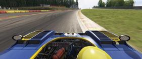 Cockpit-Perspektive im Porsche 917-30