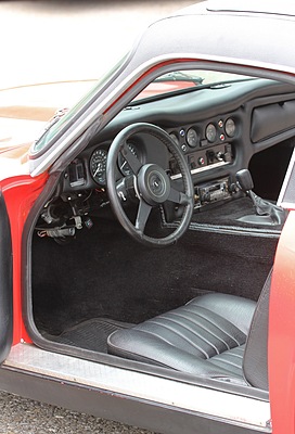 Cockpit - TVR 2500M (1974)