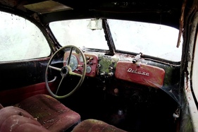 Cockpit des BMW/EMW 340 - Autoskulpturenpark Neandertal