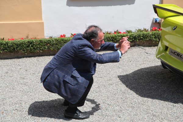 Concorso d'Eleganza Villa d'Este 2015 - Bernd Pischetsrieder fotografiert die CSL Hommage Studie seines früheren Arbeitsgebers