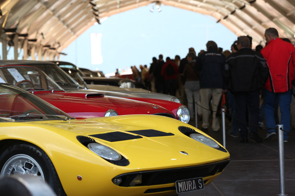 Concorso d'Eleganza Villa d'Este 2015 - Die versteigerten Autos von RMs lockten auch am Sonntag viele Besucher an