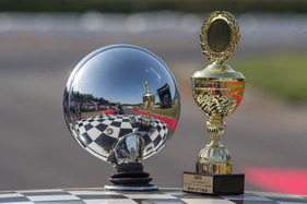 Concours d'Elégance in Neuenburg - Preis für den Rallye-Triumph TR4 - Lignières Historique 2015