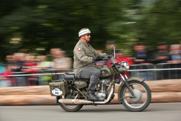 Condor A350 aus dem Jahr 1975 - für viele Jahre im Dienste der Schweizer Armee - Militär-Corso am GP Brugger Schachen 2015