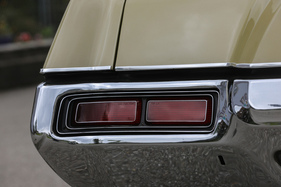 Continental Mark IV (1972) – Die Rückleuchten wanderten 1974 vom Stossfänger ins Heckblech