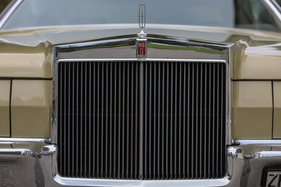 Continental Mark IV (1972) – Nur im ersten Jahr ragte der Kühlergrill bis in den Stossfänger hinein