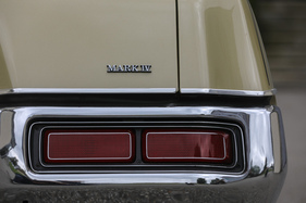 Continental Mark IV (1972) – Winziger Schriftzug an riesigem Auto