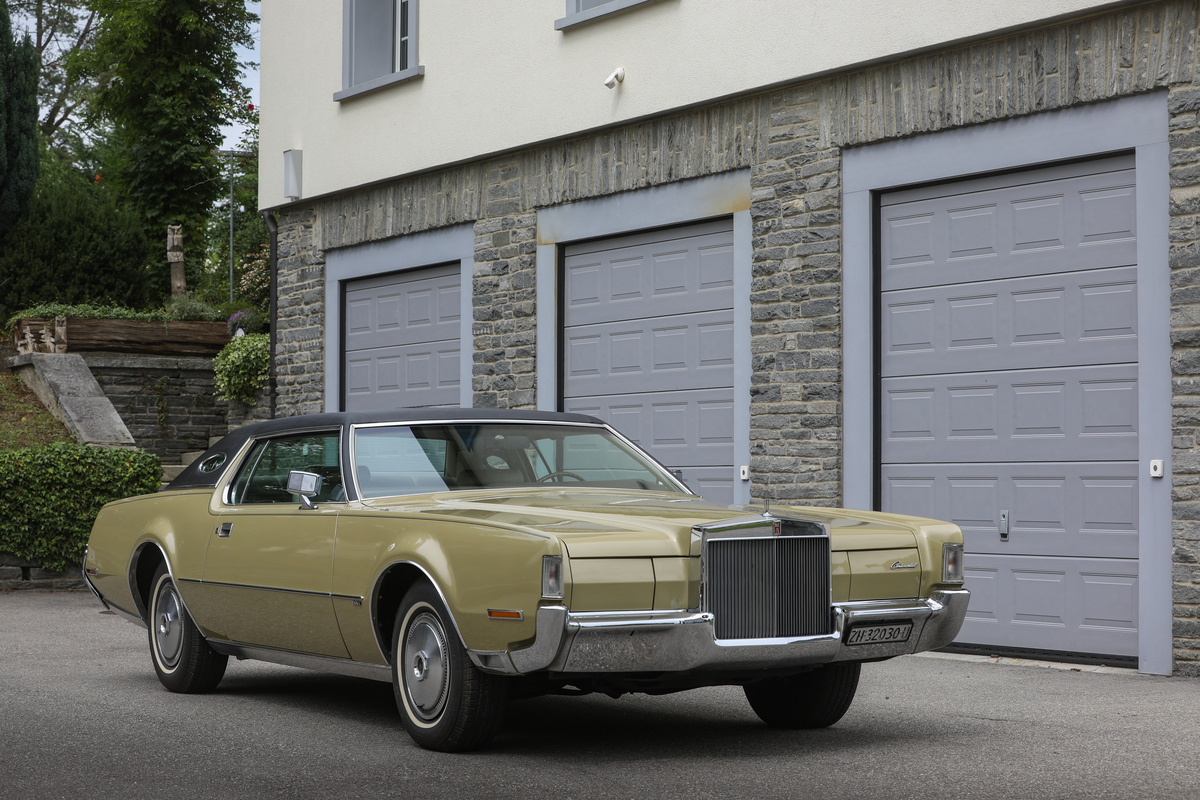 Continental Mark IV (1972) – zurückhaltendes "Grey Gold Metallic" passt hervorragend zum würdevollen Auftritt