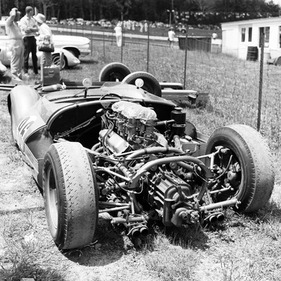 In der Vorläufer-Serie der Can-Am, der USRRC, startete 1964 dieser Cooper mit Ford-Windsor-V8 – benannt nach seinem kanadischen Produktionsort – und Colotti-Getriebe.