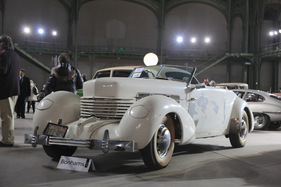 Cord 812 Compressor Phaeton (1937) - als Lot 581 angeboten an der Bonhams Versteigerung im Grand Palais in Paris am 7. Februar 2013