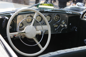 Cord 812 S/C (1937) Armaturenansicht - am Concorso d'Eleganza Villa d'Este 2012 - Kategorie 'A - Graceful Open-Air Style' Cord 812 S/C (1937) Armaturenansicht - am Concorso d'Eleganza Villa d'Este 2012 - Kategorie 'A - Graceful Open-Air Style'