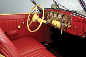 Cord 812 SC "Sportsman" Convertible Coupe (1937) - verkauft an der RM Auction Arizona (19. und 20. Januar 2012) für USD 385'000