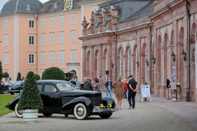 Cord 812 Sedan (1937) - den Kunden war der Wagen damals zu modern - Classic-Gala Schwetzingen 2020