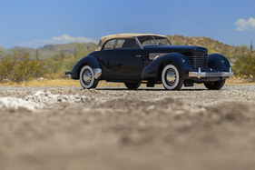 Cord 812 Supercharged Phaeton (1937) - als Lot 083 angeboten an der Bonhams Scottsdale Versteigerung am 27. Januar 2022