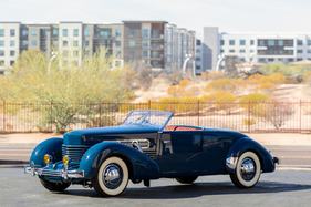 Cord 812 Supercharged 'Sportsman' Cabriolet (1937) - als Lot 184 an der RM Sotheby’s Arizona Versteigerung 2025