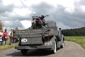 Corso - Dodge Pickup mit passender Fracht - Oldtimerclassic Hittnau 2014