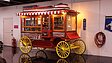 Cretors Improved Special Model “C” Popcorn Wagon (1909) - als Lot 106 an der Broad Arrow "The Quail"-Versteigerung 2026 (© Broad Arrow Auctions, 2026) Cretors Improved Special Model “C” Popcorn Wagon (1909) - als Lot 106 an der Broad Arrow "The Quail"-Versteigerung 2026 (© Broad Arrow Auctions, 2026)