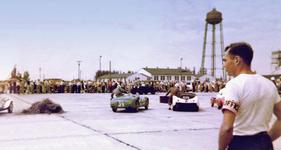 Crosley Hot Shot (1952) - Der erste Start von Sebring überhaupt! Ein Siata mit Nummer #39 und ein Crosley Hot Shot werden gleich losfahren (12 Stunden von Sebring 1952)