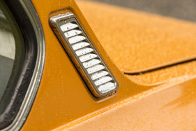 DAF 55 Marathon (1971) - Die Kabinenentlüftung hinter einem Chromgitter