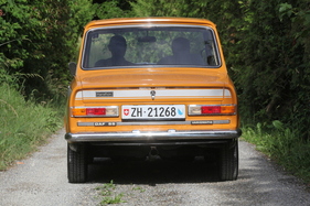 DAF 55 Marathon (1971) - Manchmal war es möglich, dass auch leistungsstarke Autos den traktionsfreudigen DAF nur kurz von hinten zu sehen bekamen DAF 55 Marathon (1971) - Manchmal war es möglich, dass auch leistungsstarke Autos den traktionsfreudigen DAF nur kurz von hinten zu sehen bekamen