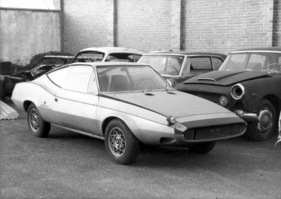 DAF 55 Siluro (1968) - ein frühes Beispiel für keilförmiges Design, Bild aufgenommen im Jahr 1986