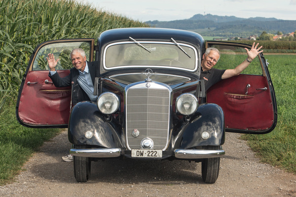 Image: The Zwischengas founders Daniel Reinhard and Bruno von Rotz in the Mercedes-Benz 170