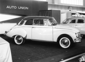 DKW 1000 Deluxe (1962) am Genfer Automobilsalon - mit neuer Frischölautomatik (1962)
