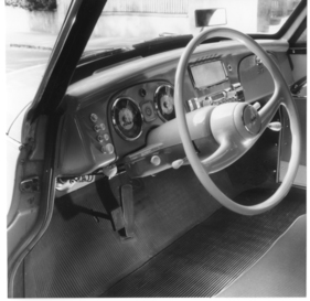 DKW 3=6 (1957) - Lenkrad und Armaturenbrett mit Rundinstrumenten