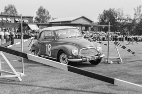 DKW 3=6 (1957) - zwischen den Slalomtoren - am Autoslalom von Dübendorf 1958