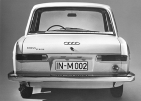 DKW F 102 (1964) - Heck - die Ähnlichkeit zum Mercedes-Prototyp W 119 ist augenfällig