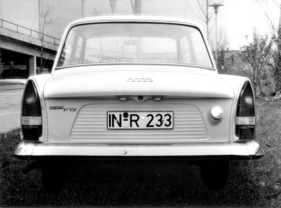 DKW F12 (1963) - zwei Rückfahrscheinwerfer waren damals nicht üblich bei der Konkurrenz