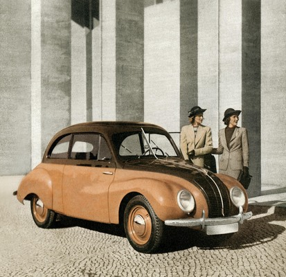 DKW F9 Prototyp von 1940. Das einzige Fahrzeug, das bewusst als Konkurrenz zum Volkswagen entwickelt wurde - aus dem Buch "DKW Hahn"