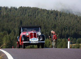 DKW Front Luxus-Zweisitzer (1935) - ADAC Trentino Classic 2013 - Oldtimer-Wanderung um den Sonax-Pokal