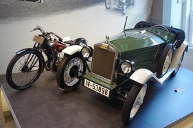 DKW Sportwagen PS 600 (1930) - Nachbau von 2011, zusammen mit Motorrad DKW Are 175 - August Horch Museum in Zwickau (1930)