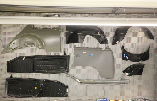 Da hängt ein halber Käfer - Besuch bei Cagero