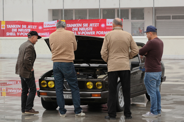 "Da musst Du unbedingt Shell V-Power tanken, mein Freund ….", oder so ähnlich verlief das Gespräch - Dolder Classics September 2015