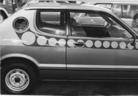 Daihatsu Charade Runabout (1980) - Farbdekors sind in - Genfer Autosalon 1980