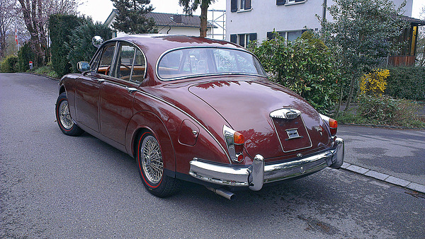 Daimler 2.5 Litre V8 Saloon (1967) - angeboten an der Versteigerung der Oldtimer Galerie Toffen anlässlich der Dolder Classics vom 8. Juni 2013
