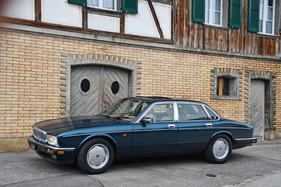 Daimler Double Six 6.0 (1993) - gemeldet als Lot 157 für Versteigerung der Oldtimer Galerie Toffen vom 17. Oktober 2020