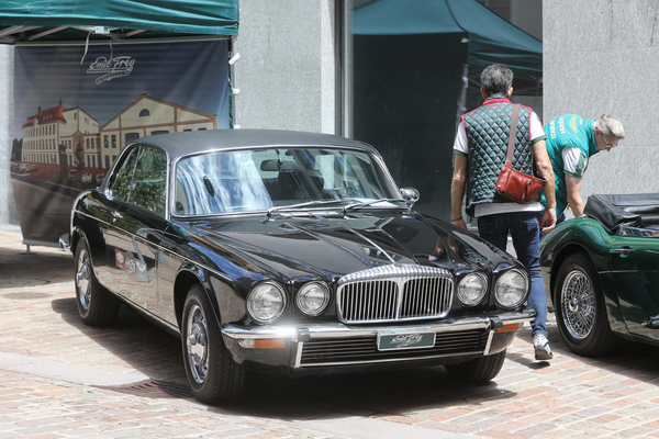 Daimler Double Six Coupé (1975) - 30. BCCM St. Moritz “Safari Edition” 2024