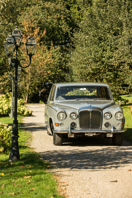 Bild Daimler Limousine DS 420 Vanden Plas (1970) – Die Mechanik stammt vom Jaguar Mk 10