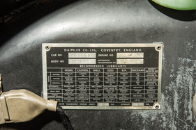 Bild Daimler Limousine DS 420 Vanden Plas (1970) – LHD-Chassis starten mit einer 2, dieser ist das 31. gebaute Exemplar