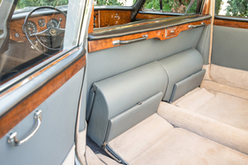 Daimler Limousine DS 420 Vanden Plas (1970) – Zwei abklappbare Notsitze